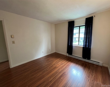 24 Hudson Heights Drive - Photo Thumbnail 20