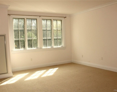 405 Trump Park - Photo Thumbnail 16