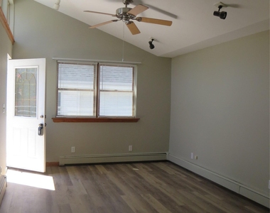 50 Grover Lane - Photo Thumbnail 2