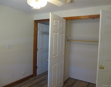 50 Grover Lane - Photo Thumbnail 7