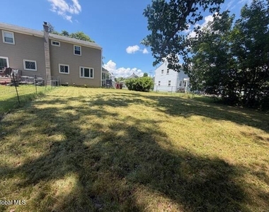 53 N Main Street - Photo Thumbnail 22