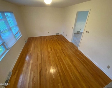 53 N Main Street - Photo Thumbnail 25