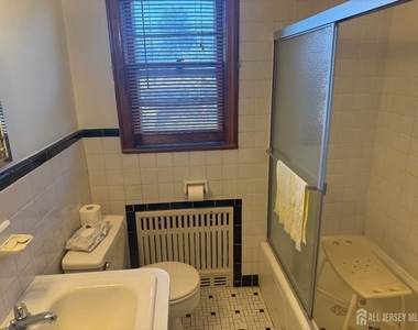 304 Fairlamb Avenue - Photo Thumbnail 13