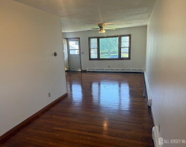 304 Fairlamb Avenue - Photo Thumbnail 1
