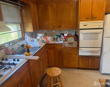 304 Fairlamb Avenue - Photo Thumbnail 3