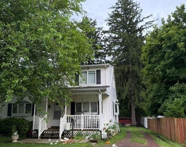 131 Summit Avenue - Photo Thumbnail 1