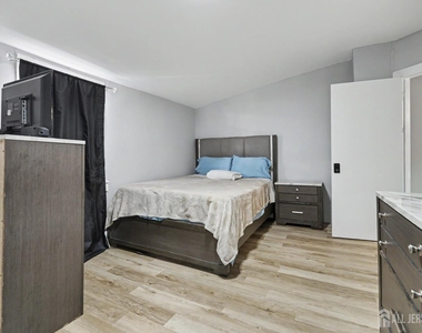 181 Hale Street - Photo Thumbnail 16