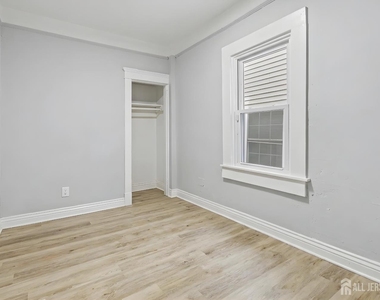 181 Hale Street - Photo Thumbnail 19