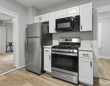181 Hale Street - Photo Thumbnail 9