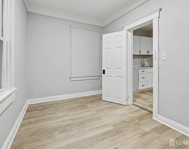 181 Hale Street - Photo Thumbnail 20
