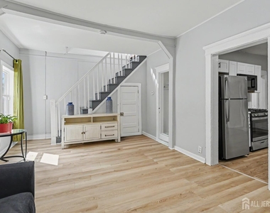 181 Hale Street - Photo Thumbnail 6