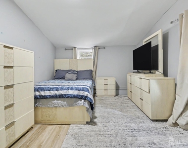 181 Hale Street - Photo Thumbnail 11