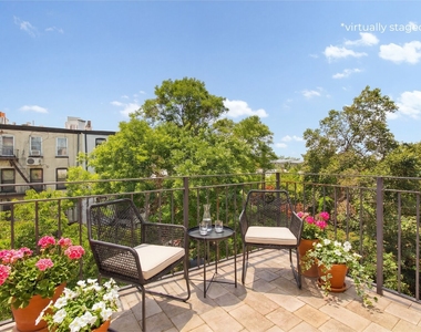 686 Carroll Street - Photo Thumbnail 3