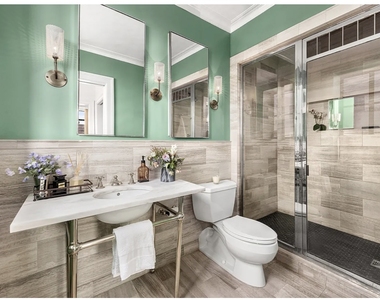 410 W 24th Street - Photo Thumbnail 18