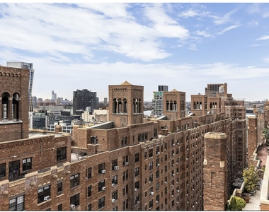 410 W 24th Street - Photo Thumbnail 25