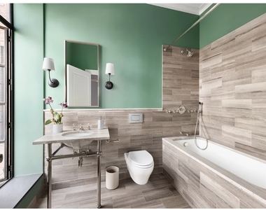 410 W 24th Street - Photo Thumbnail 21