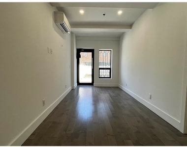 2113 5th Avenue - Photo Thumbnail 5