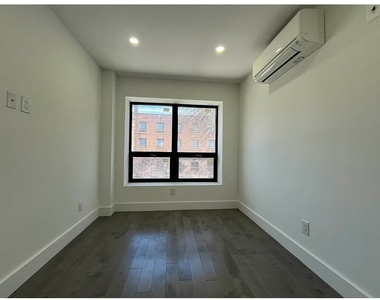 2113 5th Avenue - Photo Thumbnail 7