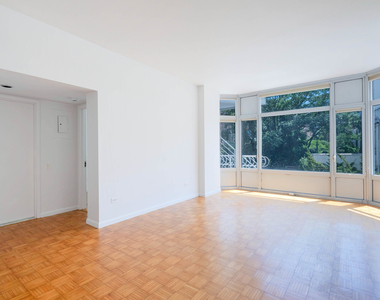 200 E 32nd Street - Photo Thumbnail 7