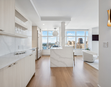 160 W 66th Street - Photo Thumbnail 6