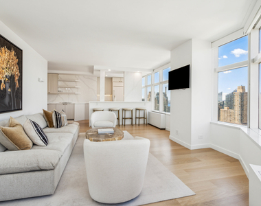 160 W 66th Street - Photo Thumbnail 3
