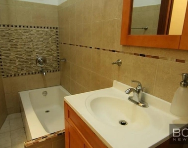 100 Cornelia Street - Photo Thumbnail 4