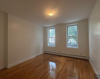 1410 Jefferson Avenue - Photo Thumbnail 9