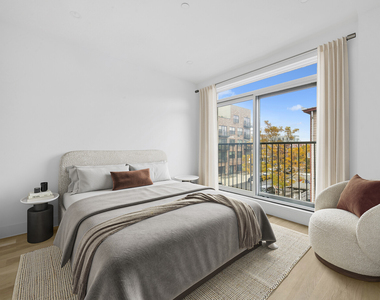 286 Covert Street - Photo Thumbnail 2