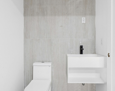 286 Covert Street - Photo Thumbnail 8