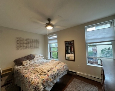 374 Van Brunt Street - Photo Thumbnail 3