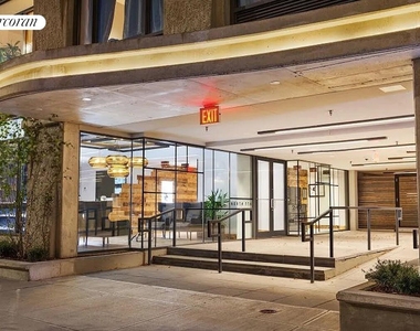 247 N 7th Street - Photo Thumbnail 6