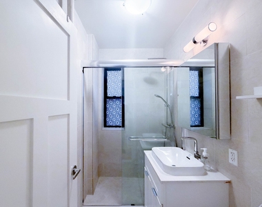 342 W 21st Street - Photo Thumbnail 3