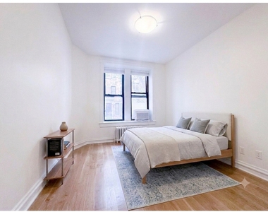 342 W 21st Street - Photo Thumbnail 1