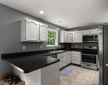 344 White Mule Lane - Photo Thumbnail 5