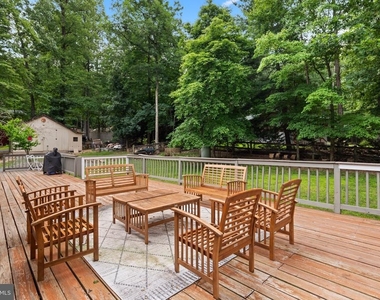 344 White Mule Lane - Photo Thumbnail 8