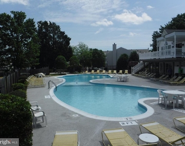 200 Dover Place - Photo Thumbnail 3