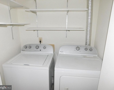 200 Dover Place - Photo Thumbnail 9