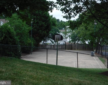200 Dover Place - Photo Thumbnail 17