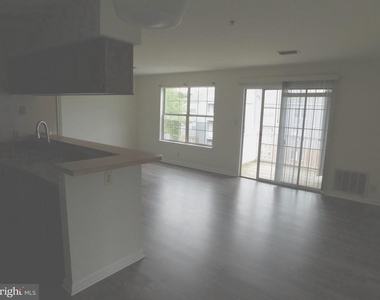 200 Dover Place - Photo Thumbnail 1