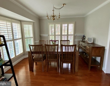 2 Eastbrook Court - Photo Thumbnail 4