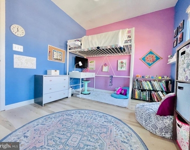 127 Streamview Drive - Photo Thumbnail 28
