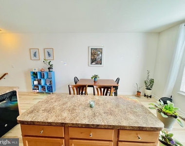 127 Streamview Drive - Photo Thumbnail 12