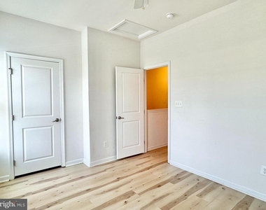 127 Streamview Drive - Photo Thumbnail 24