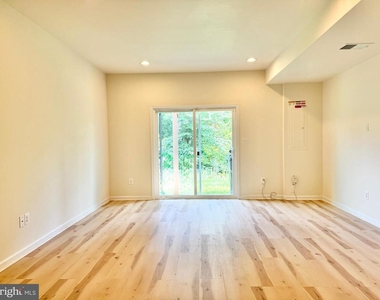 127 Streamview Drive - Photo Thumbnail 30