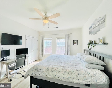 127 Streamview Drive - Photo Thumbnail 31