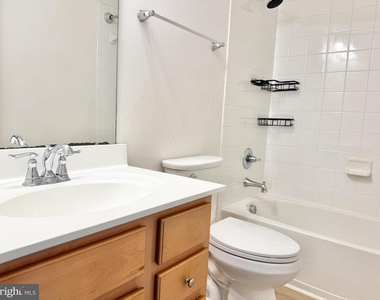 127 Streamview Drive - Photo Thumbnail 25