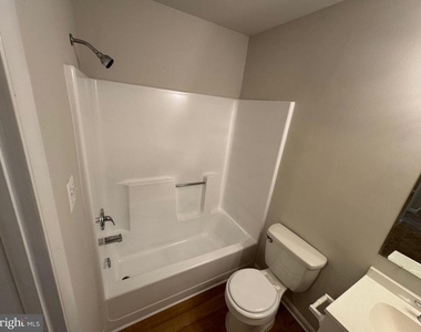 5140 Redbud Road - Photo Thumbnail 16