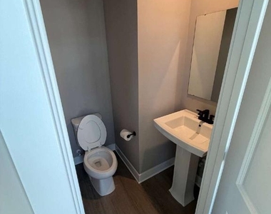 8700 Stevenson - Photo Thumbnail 25