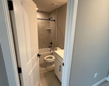 8700 Stevenson - Photo Thumbnail 27
