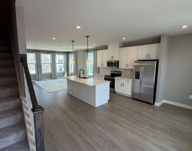 8700 Stevenson - Photo Thumbnail 21